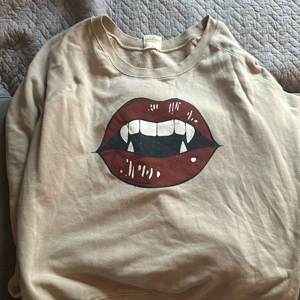 Living Fully Co. by Mallory Ervin size 3Xl -Vampire fangs in Taupe
